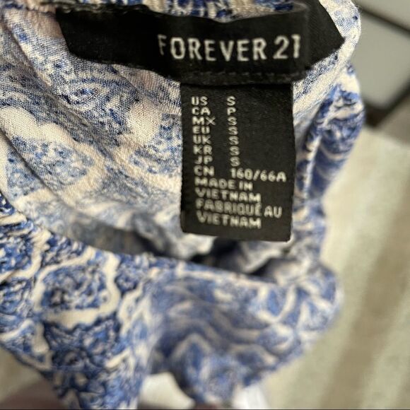 [xs] Halter Tie Top Blue & White Diamond Print Romper w/Pockets | Forever 21 - Picture 13 of 17